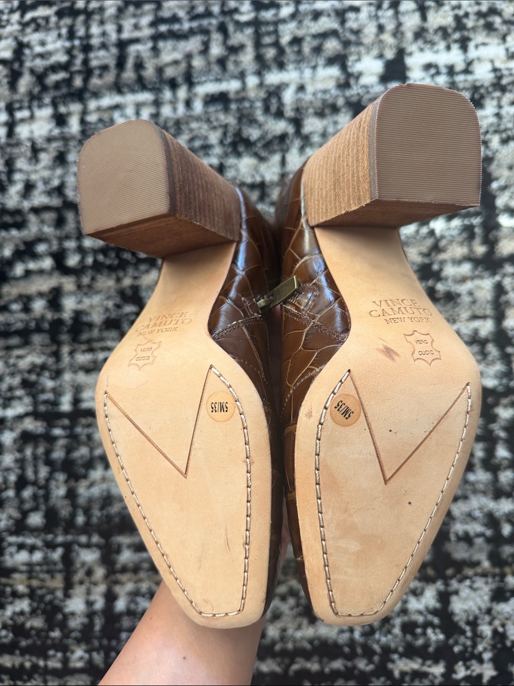 NWOT - Vince Camuto Brisy Brown Croc Embossed Leather Knee High Block Heel Boots - Picture 3 of 3